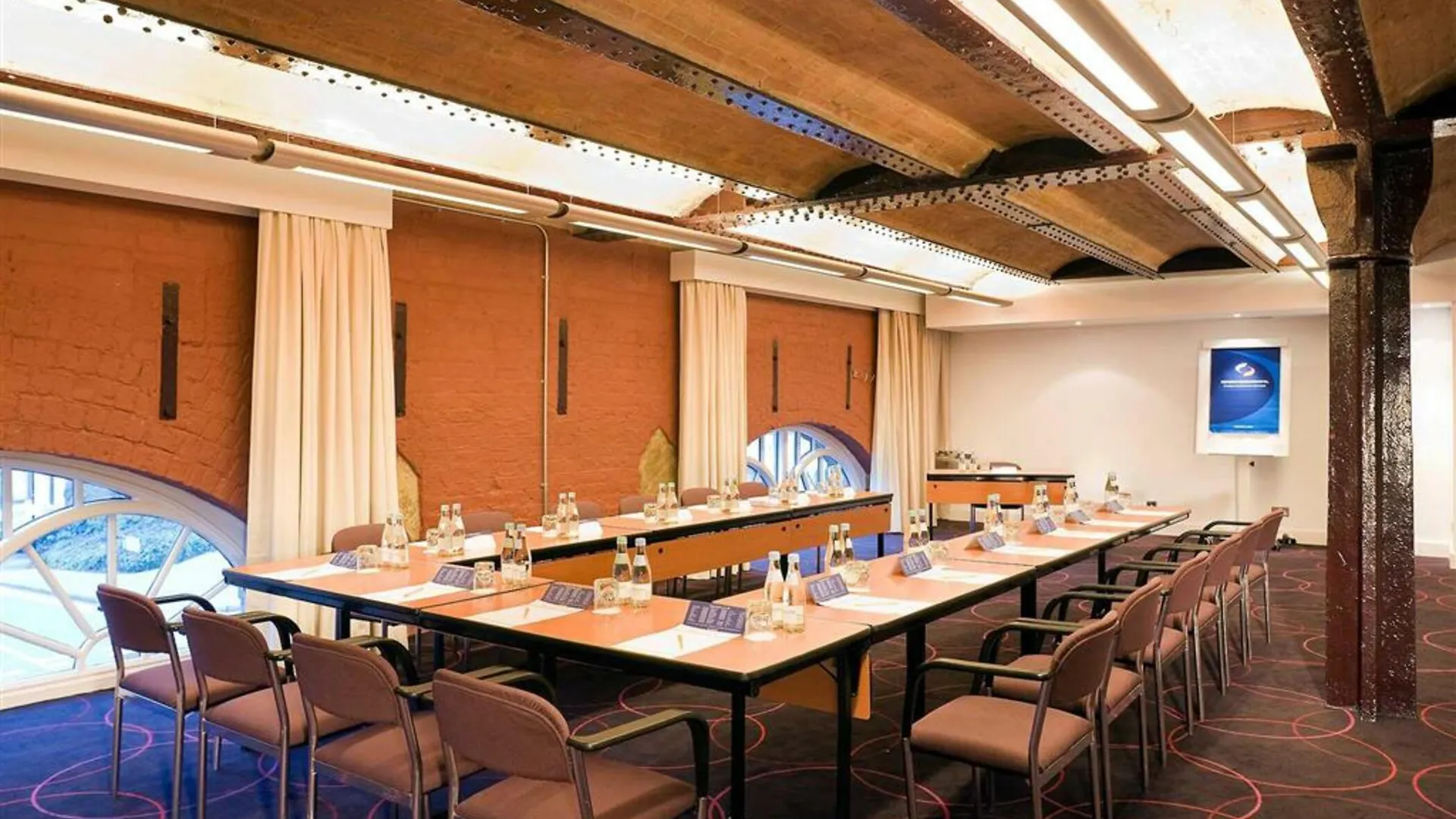 Novotel Cardiff Centre Hotell