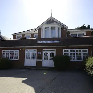 Park 2* Ilford